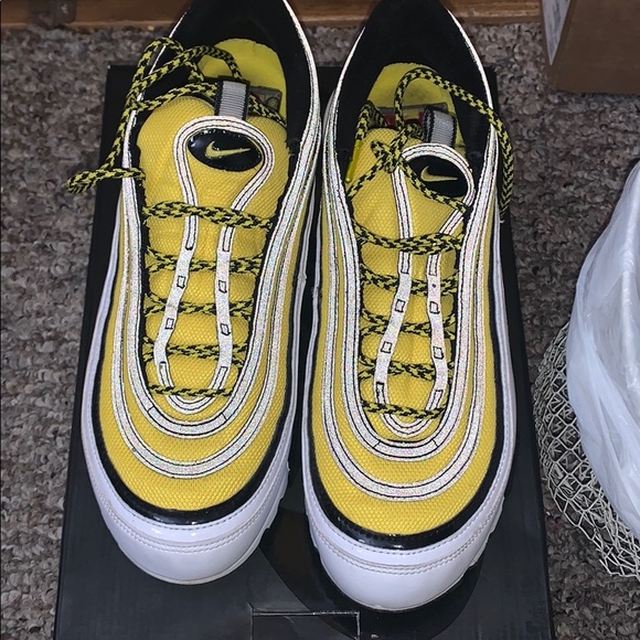 air max frequency pack 2020